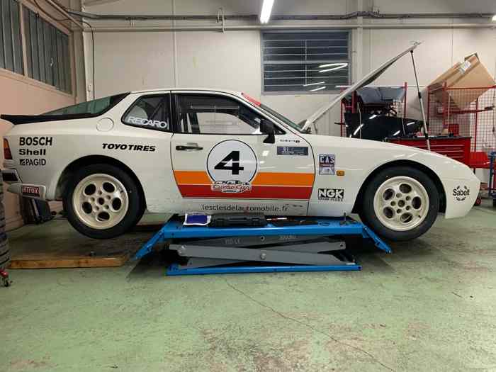 Porsche 944 turbo Circuit 0