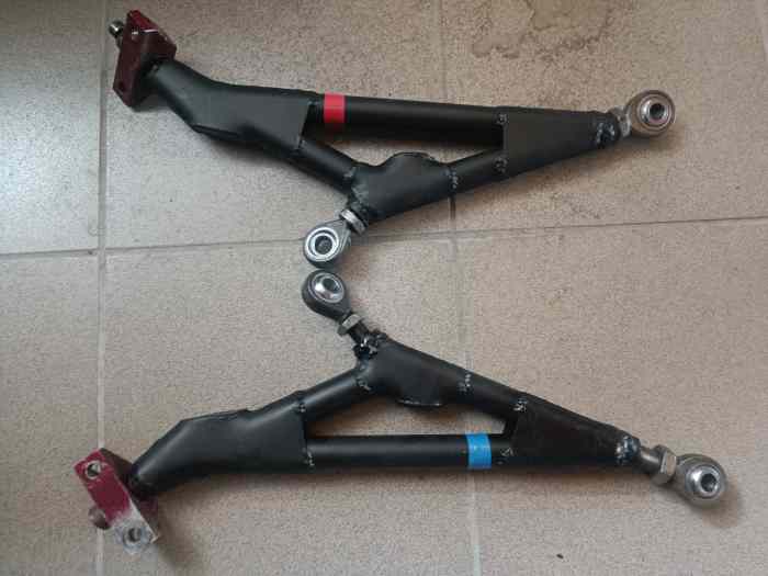 Triangles rotulés 106/saxo +1 pouces – photo 1 sur 2
