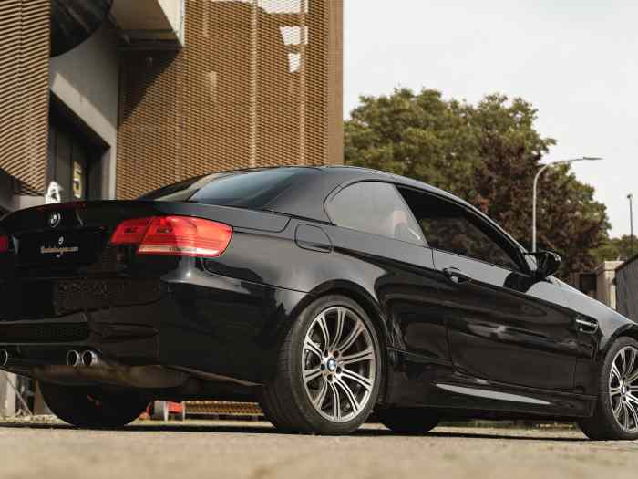 BMW M3 (E93) CONVERTIBLE 2008 1