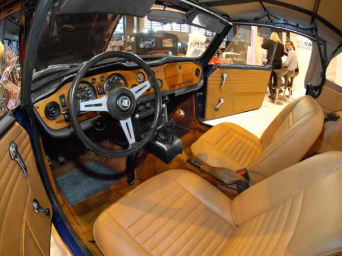 LOCATION TOUR AUTO 2025 ( 7 au 12 Avril ) VHRS ( Régularité ) TRIUMPH TR6 PI 5