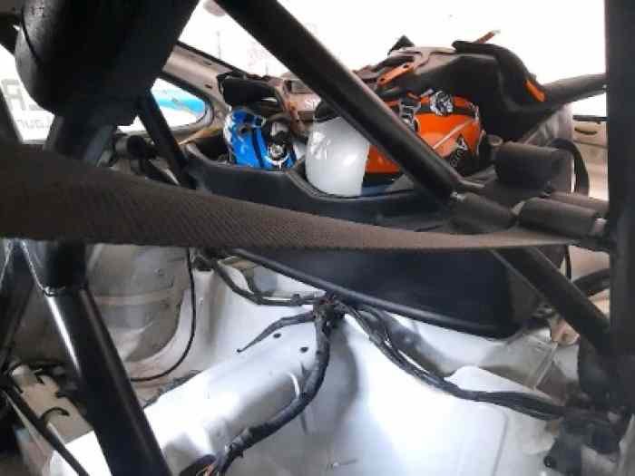 Porsche 997 GT3 3.8 L avec carte grise pour GT10 / GT+ ( caisse sans moteur/boite) – photo 5 sur 6