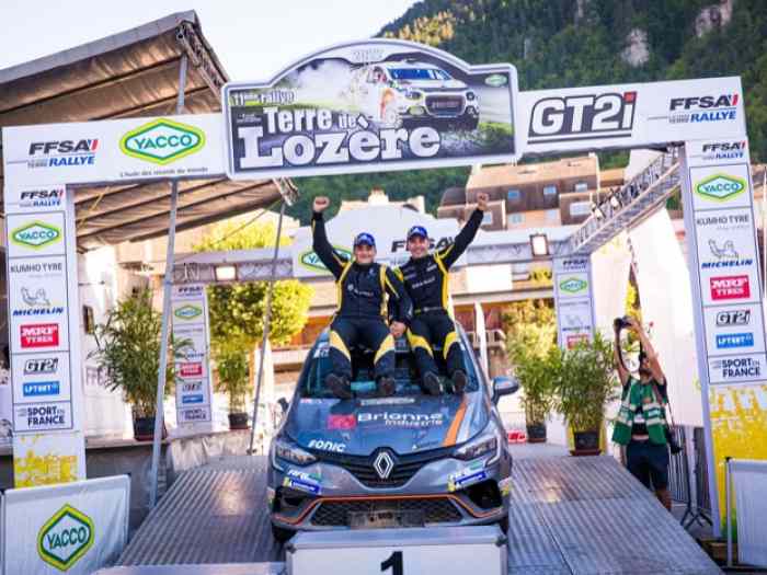 Renault clio trophy 2023 4