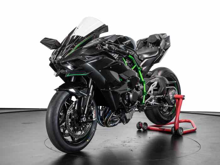 KAWASAKI H2R 2015 1