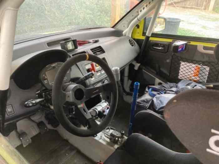 SUZUKI SWIFT R2 5