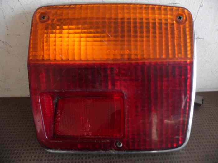 FEU ARRIERE DROIT CIBIE 8076C PEUGEOT 304 COUPE & CABRIOLET 0