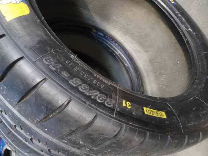 2 pneus neufs Michelin 29/65-18 R31 2