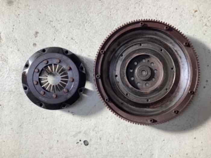 Porsche volant moteur embrayage