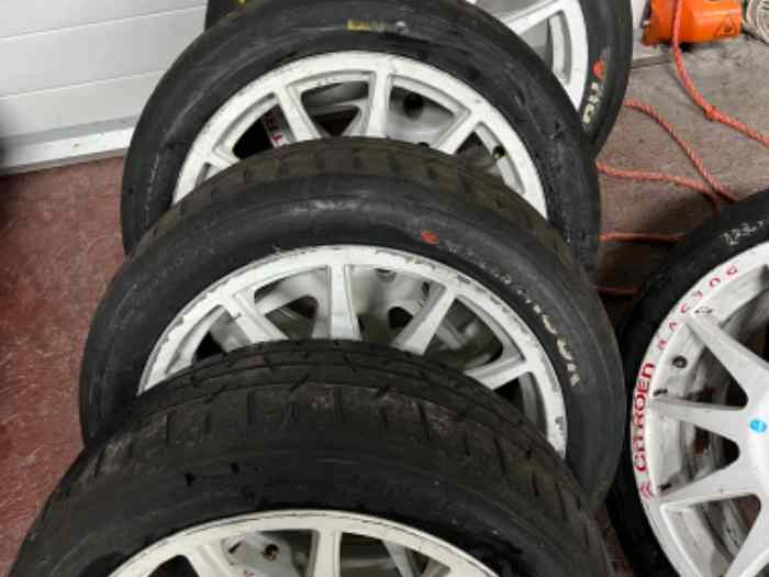 Lots Pneus Hankook