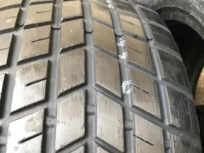 4 pneus Pluie 13 pouces PIRELLI neufs à 90% (équivalent P412) 4