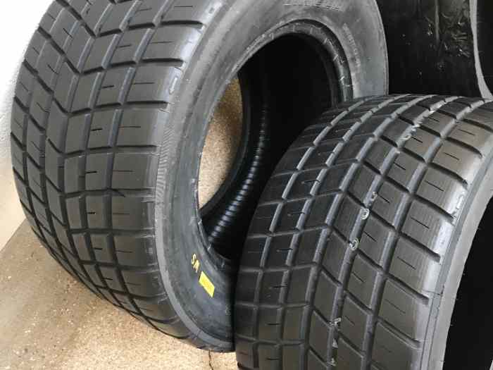 4 pneus Pluie 13 pouces PIRELLI neufs à 90% (équivalent P412) 2