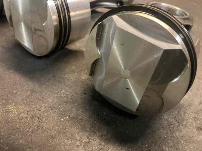 VDS PISTONS FORGES CLIO 2 RS