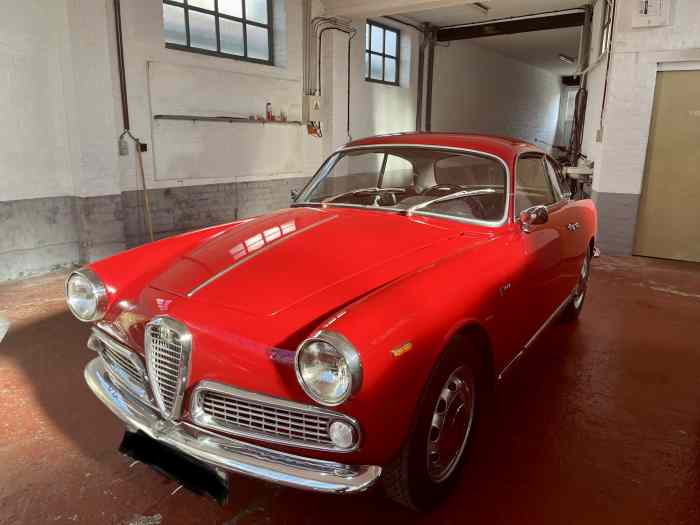 Alfa Romeo Giulia 1600 Sprint