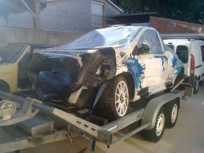 CLIO R3 ACCES ACCIDENTE 1