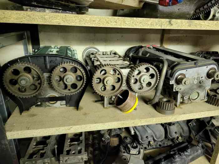 Vends pièces Moteur 0