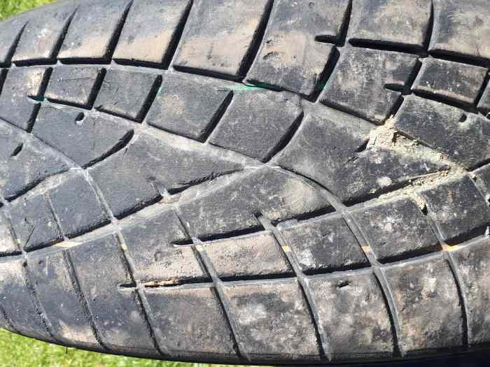 4 pneus toyo R1r 195/50/15 2