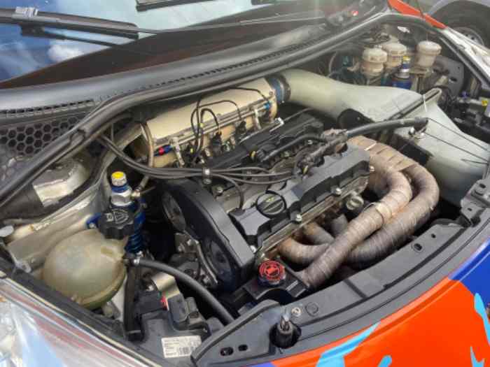 Peugeot 207 F2013 (S 1600) échange possible 2