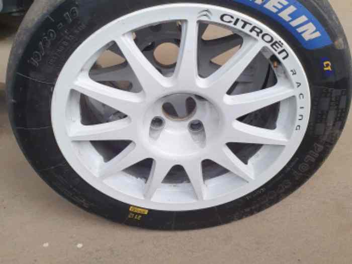 Pneus Michelin R21 en 16 pouces pièces et voitures de course à vendre, de rallye et de circuit.