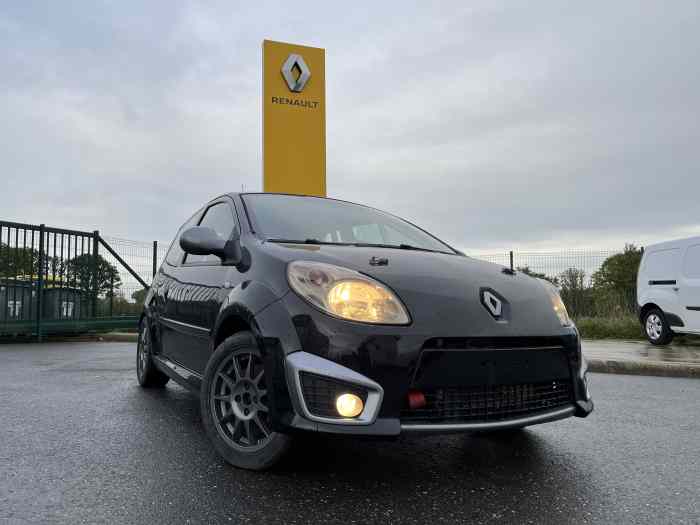 RENAULT TWINGO R1 0