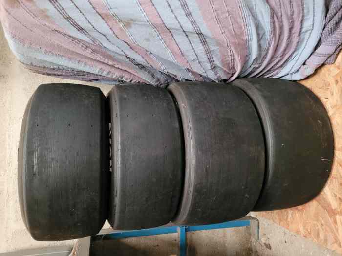 PNEUS AVON A15 13 POUCES 0