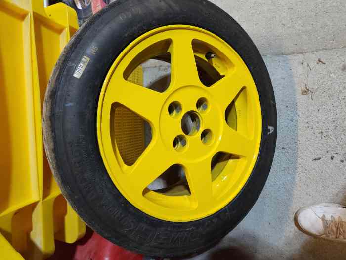 Jante Peugeot ford 15 pouces