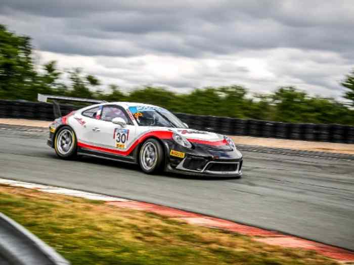 Location Porsche 991 CUP phase 2 991.2 GT3 TRACKDAYS 4.0L 2
