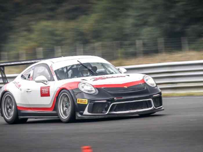 Location Porsche 991 CUP phase 2 991.2 GT3 TRACKDAYS 4.0L 3