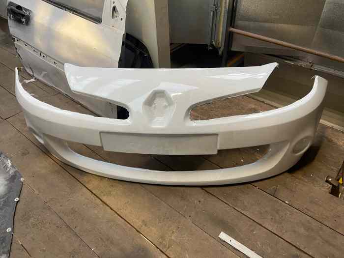 pare-choc avant clio 3 RS phase 1 fibre + moule