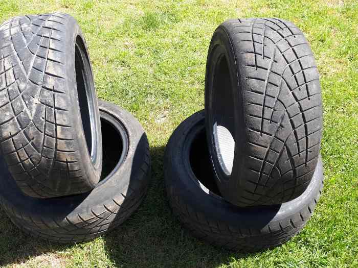4 pneus toyo R1r 195/50/15 0