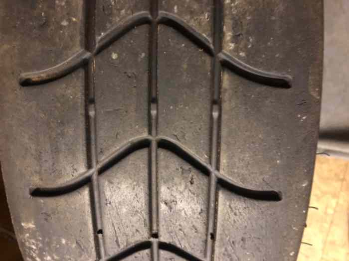 PIRELLI RE7 17 POUCES 1