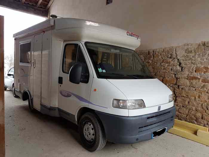 Camping Car CHALLENGER 100 ou CHAUSSON 50