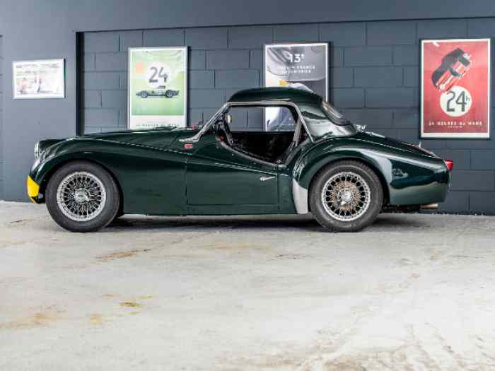 TRIUMPH TR3 2