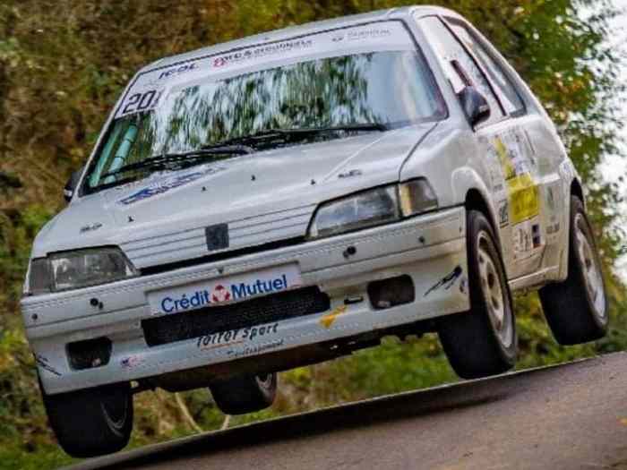 Caisse 106 rallye F2000-12 Ph1 0