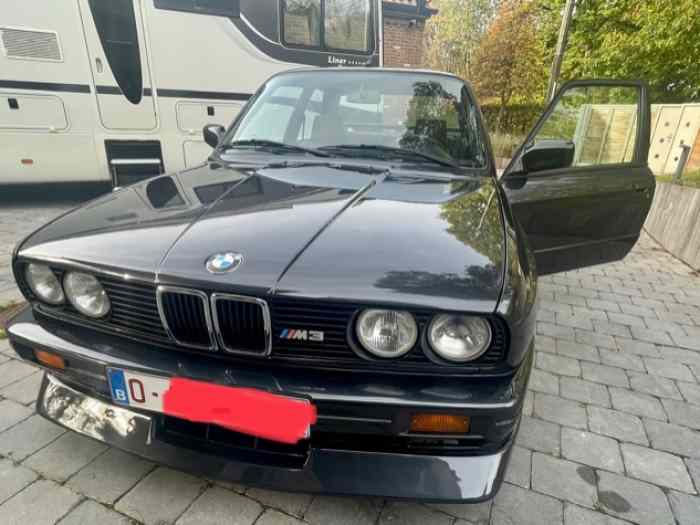 BMW M3 E30 1