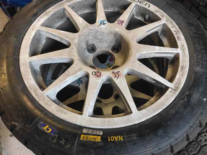 Pneu Michelin NA01 Neige Cloutés et Thermogomme 16/61-16 2