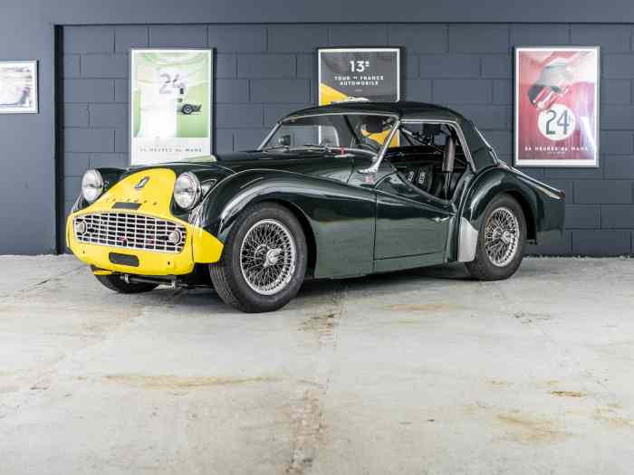 TRIUMPH TR3