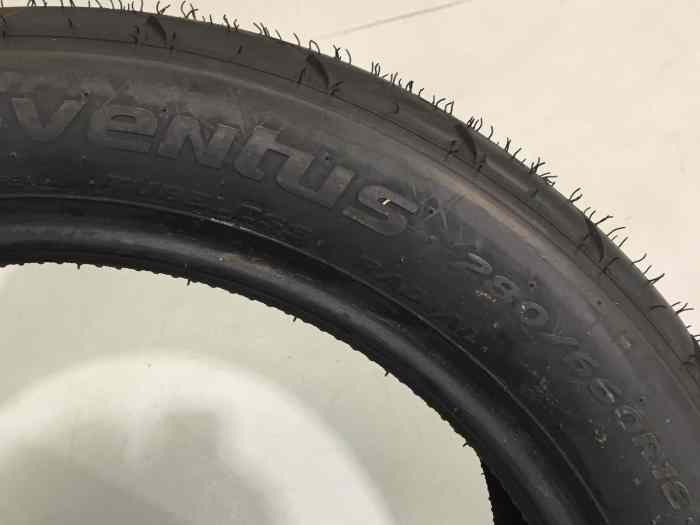 Pneu pluie compétition neuf HANKOOK 1