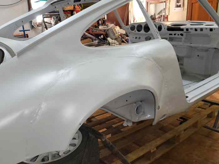 Caisse porsche 911 T de 1969 avec carte grise 3