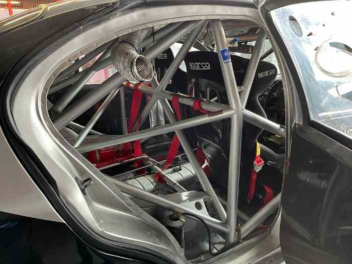 FORD FALCON V8 SUPERCAR 2