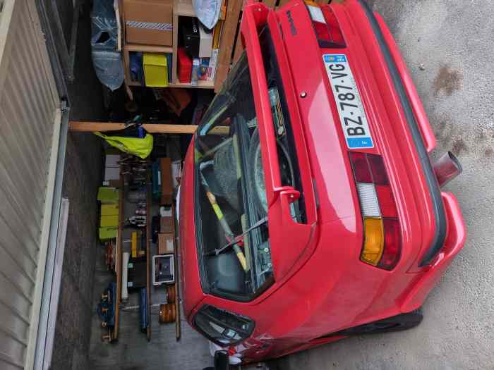 URGENT ... Vends ou échange PORSCHE 944 VHRS 4