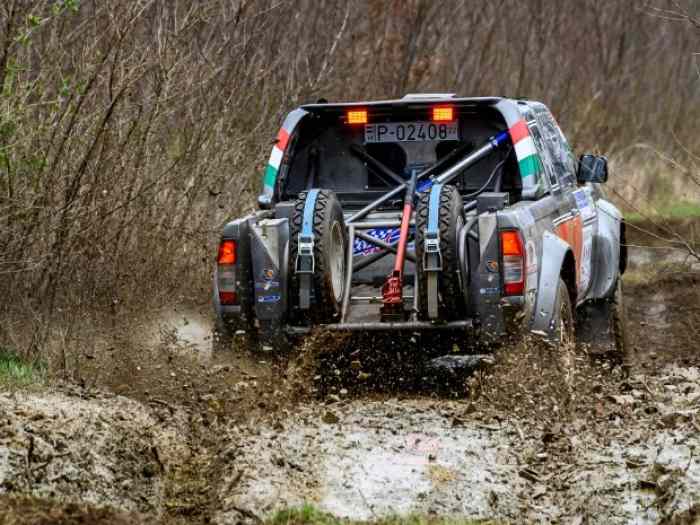 Nissan Navara D22 - Off-Road 2