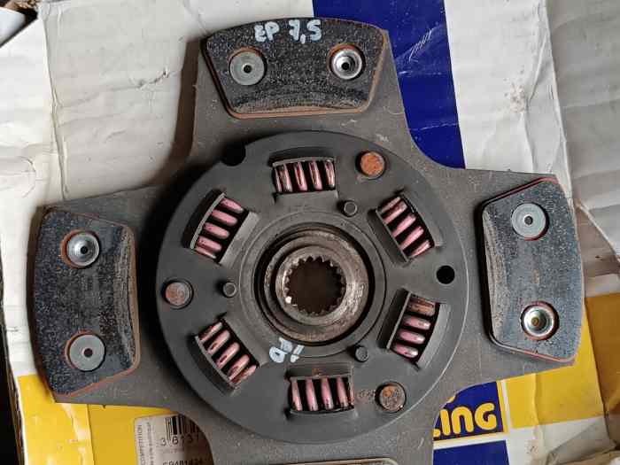 Disque Embrayage STARK Pour Citroën Saxo, Peugeot 206 - Diamètre 180mm, 18 Dents