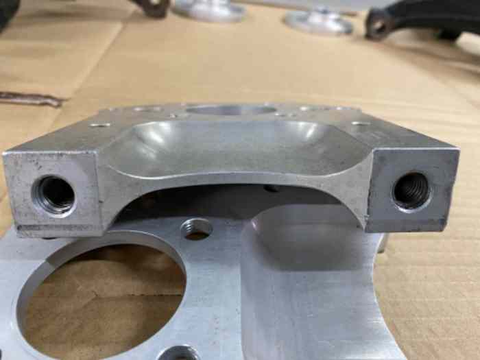 Soporte pinzas freno traseras Citroen Sport 4