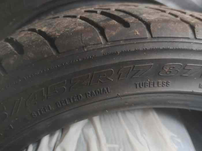 Pneus TOYO R1R 17 pouces 2