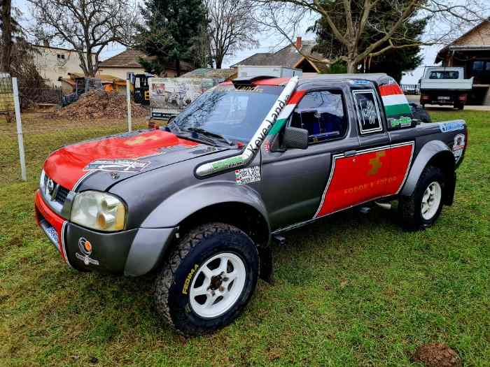 Nissan Navara D22 - Off-Road 1