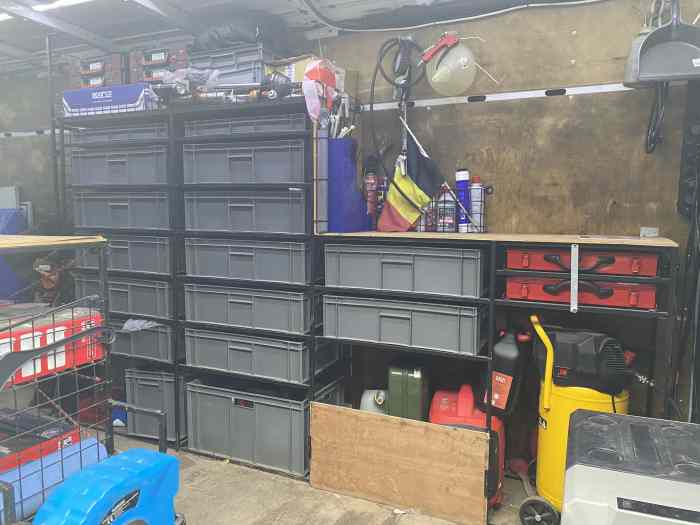 Mercedes Sprinter service van 4