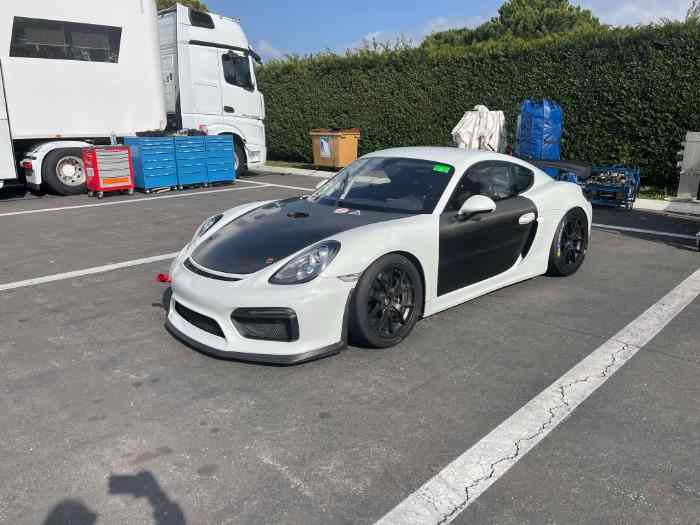 Porsche Cayman GT4 981 MR 1