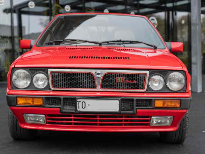 LANCIA DELTA HF INTEGRALE 8V 1988 1