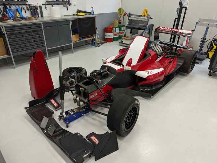 Formule Renault 2.0 evo 2008 impact cote droit – photo 3 sur 4