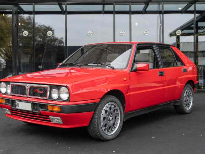 LANCIA DELTA HF INTEGRALE 8V 1988 2