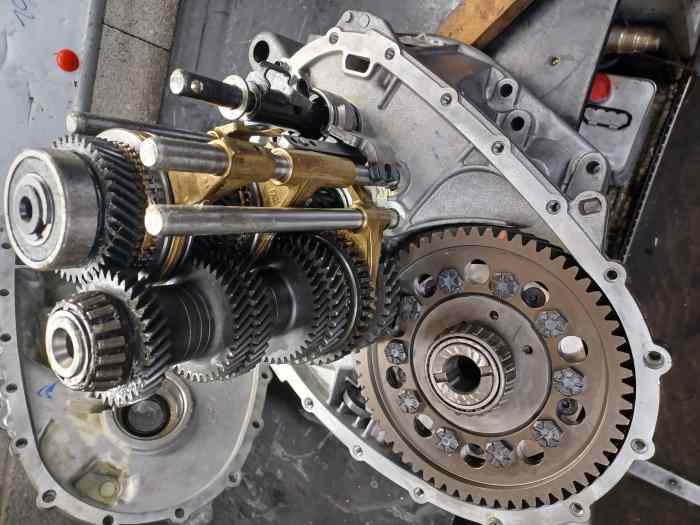 BOITE DE VITESSE CLIO 3RS AUTOBLOQUANT TORSEN ET COUPLE 12-61 0